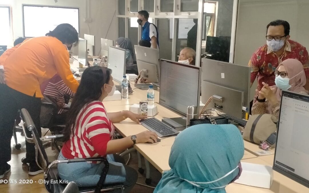 Dinas Kominfo Kota Madiun Fasilitasi Forum KIM dan RTIK Madiun Belajar Bersama Pembuatan Website Landing Page